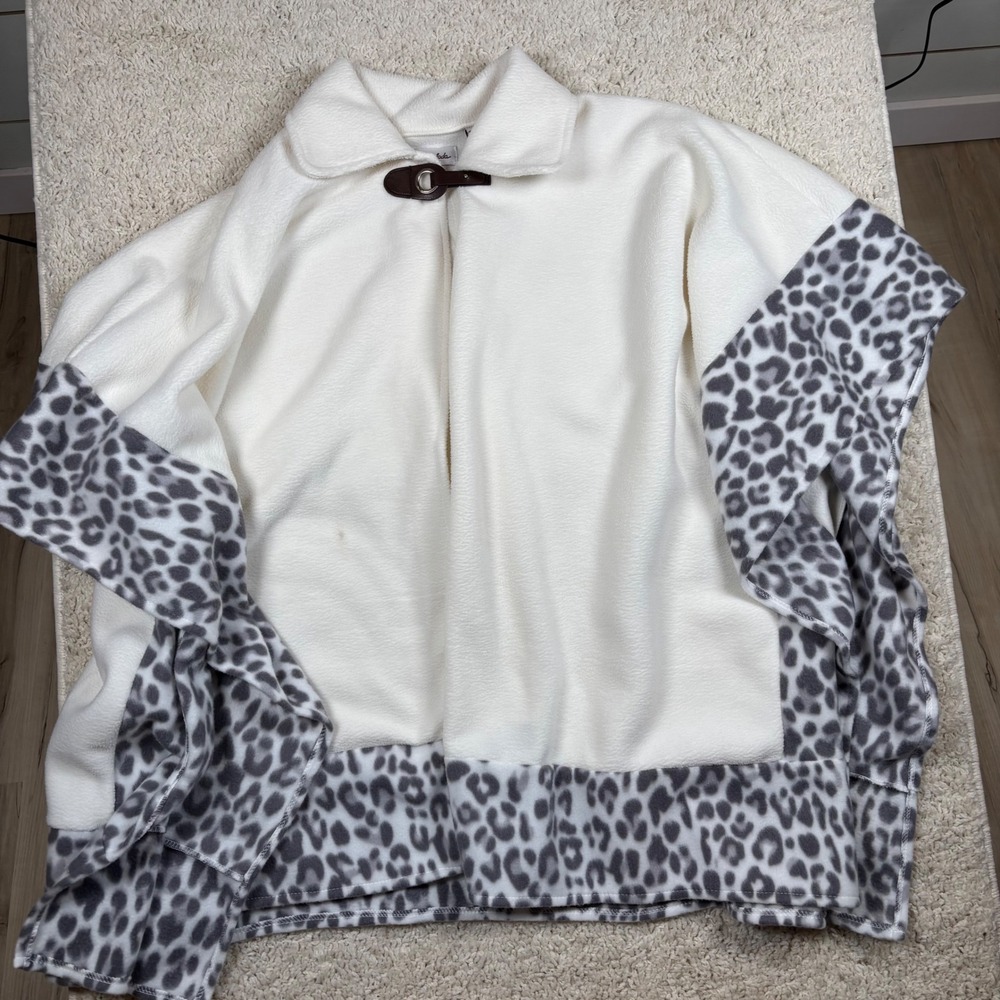 Le Moda Cream Leopard Print Fleece‎ Poncho Cape Shawl